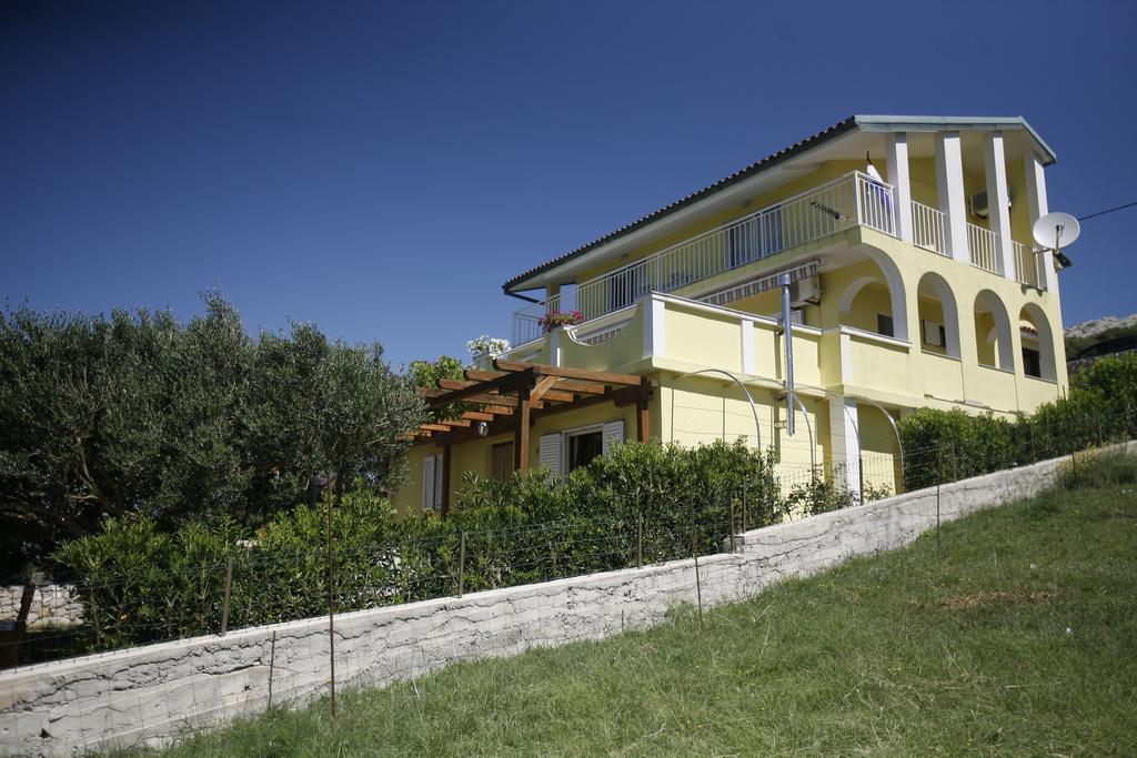Apartments Roza Miškovići Εξωτερικό φωτογραφία