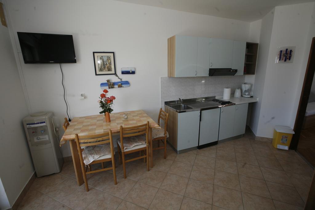 Apartments Roza Miškovići Εξωτερικό φωτογραφία