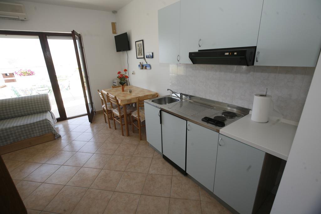 Apartments Roza Miškovići Εξωτερικό φωτογραφία