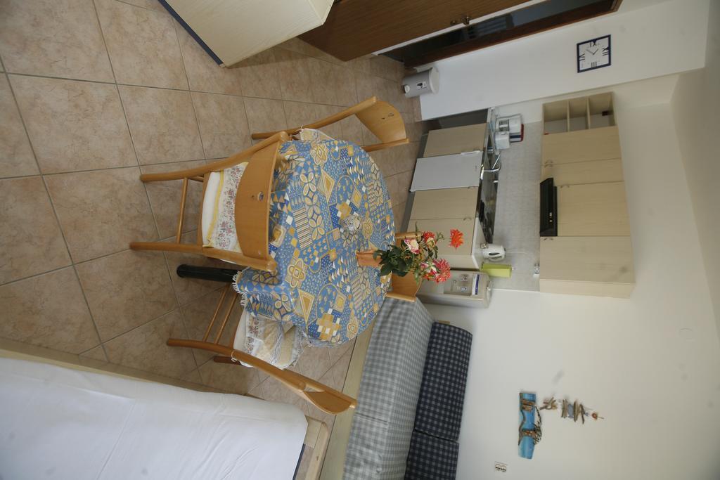 Apartments Roza Miškovići Εξωτερικό φωτογραφία